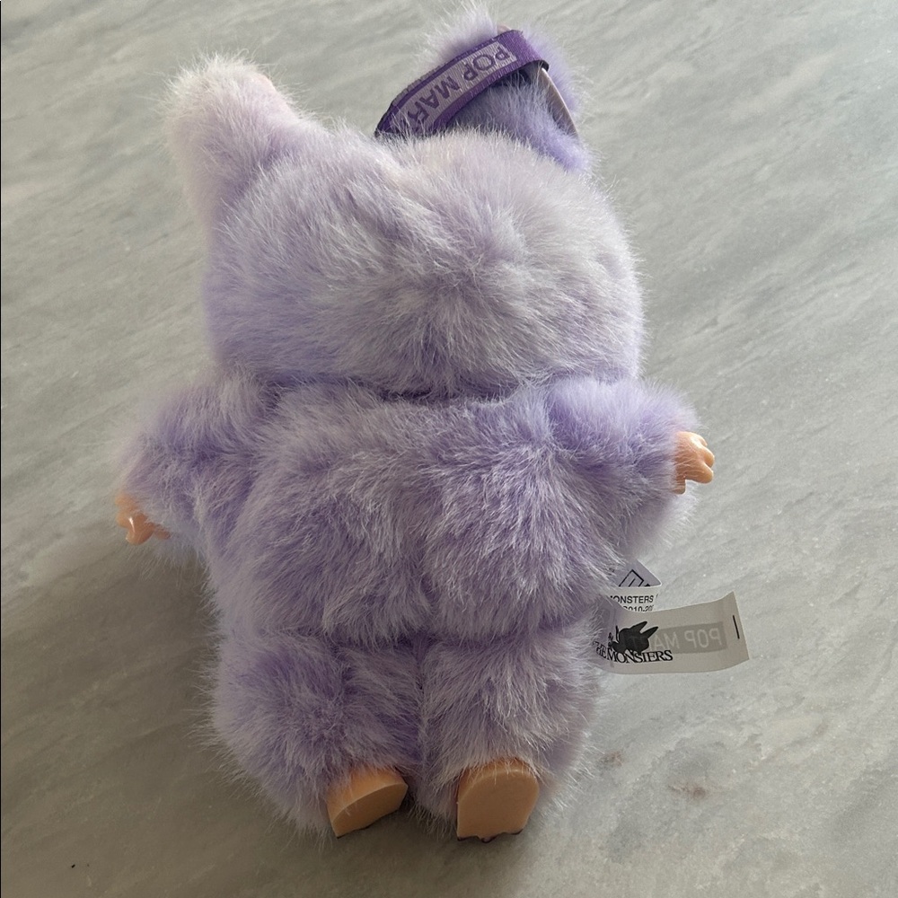 Labubu - Picture 2 of 2